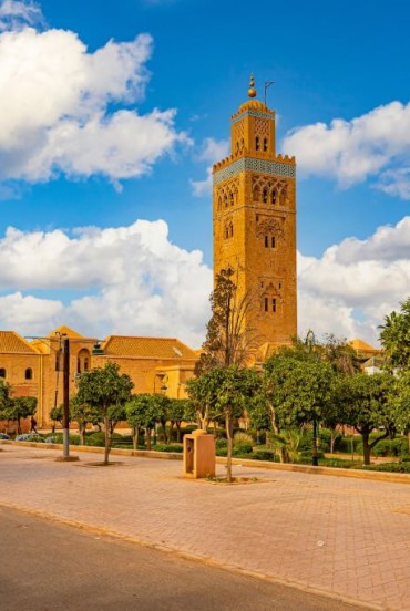 Piața și Minaretul din Marrakech, orașul imperial din Maroc