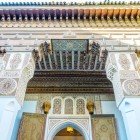 Detalii ale interiorului frumosului Palat Bahia din Marrakesh, Maroc