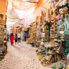 Magazine tradiționale marocane tipice în Medina din Marrakech