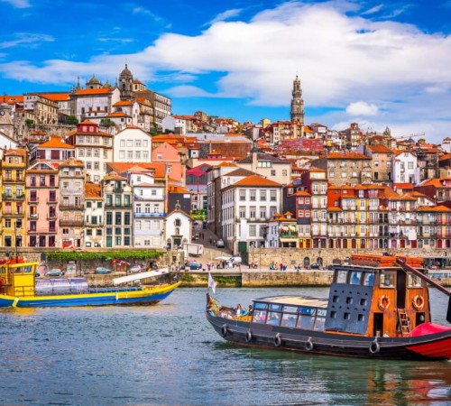 Vedere a orașului vechi din Porto, Portugalia