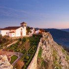 Castelul Marvão la apus, un mic și pittoresc sat din Alentejo, Portugalia, care oferă o vedere spectaculoasă asupra peisajului