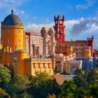 Palácio da Pena, un exemplu excepțional de revivalism romantic din secolul al XIX-lea. A fost construit pe locul unde se afla un vechi convent pe Monte da Pena de către D. Fernando de Saxe-Coburg-Gotha