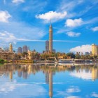 Priveliște de pe Nil a Turnului din Cairo în cartierul Zamalek, pe insula Gezira, aproape de centrul orașului