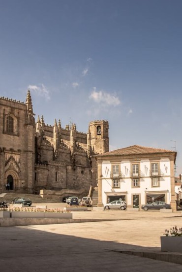 Catedrala Gotică din Covilhã, în orașul omonim din districtul Bragança, Portugalia