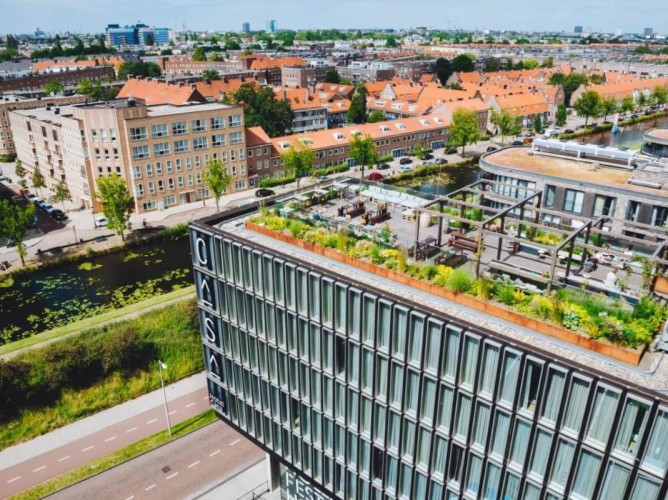 Hotel Casa Amsterdam - Vista asupra proprietății și a grădinii de pe acoperiș