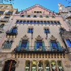 Casa Amatller este o clădire în stil modernist din Barcelona, construită de arhitectul Josep Puig i Cadafalch între anii 1898 și 1900