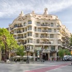 Casa Milà, cunoscută și sub numele de La Pedrera, proiectată de Antoni Gaudí, pe 20 aprilie 2017 în Barcelona