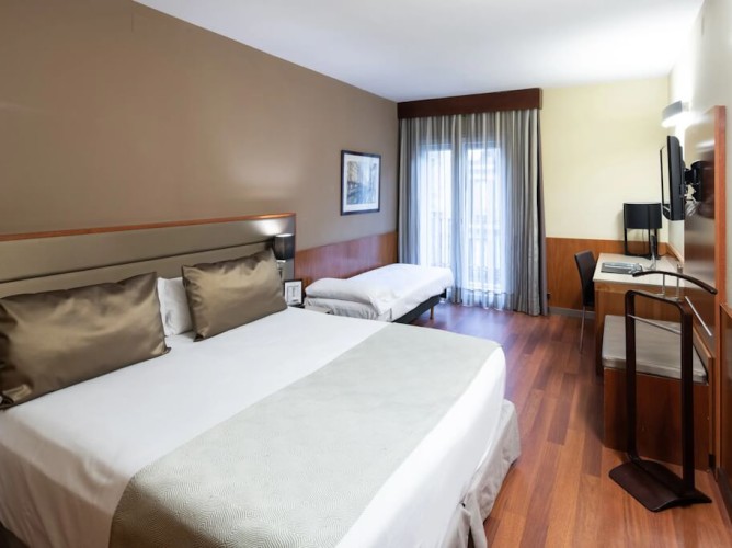 Hotel Catalonia Diagonal Centro - Immagine 10