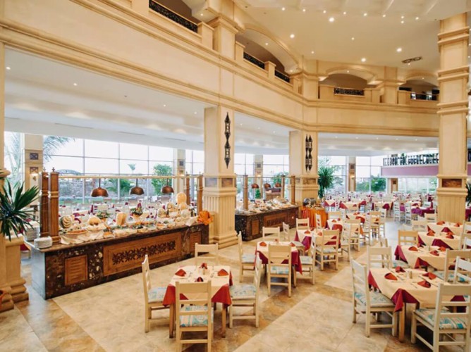 Queen Sharm Resort - Queen Sharm Resort: Sala Restaurantului cu Detalii ale Serviciului Tip Bufet